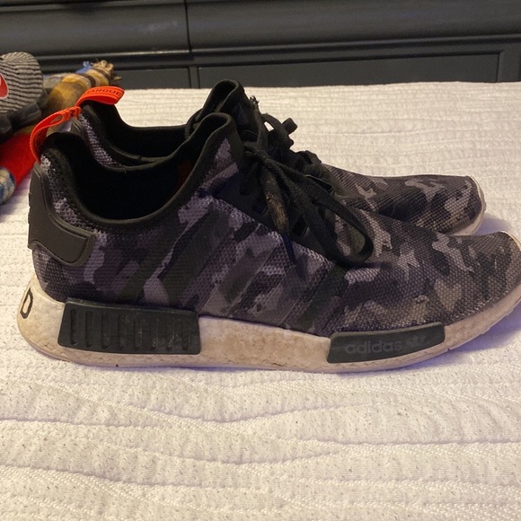 Adidas NMD Boost R1 - Picture 5 of 7